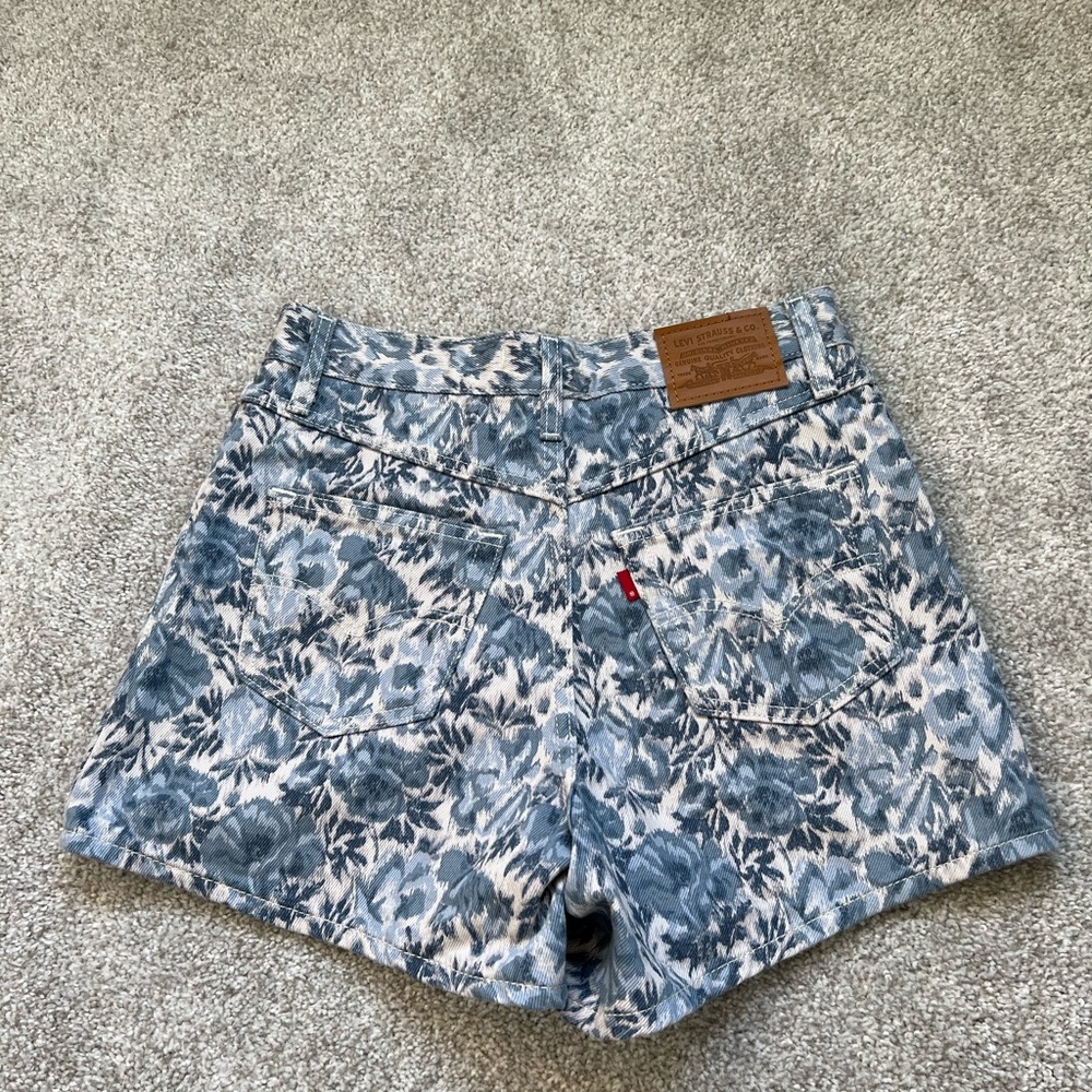 Levi's Blue Jean Shorts for Women - Picture 5 of 6